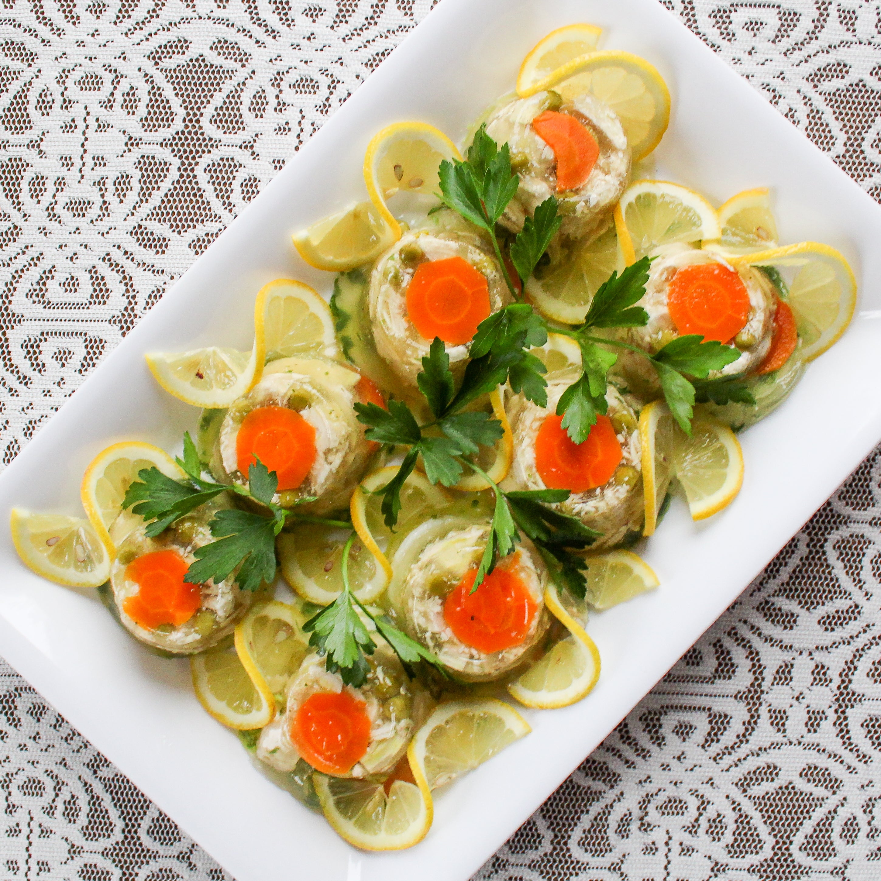 Chicken in Gelatin Piast Catering